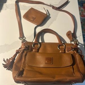 Dooney & Bourke Brown Pebble Leather Handbag & Crossbody w/ wallet & accessories